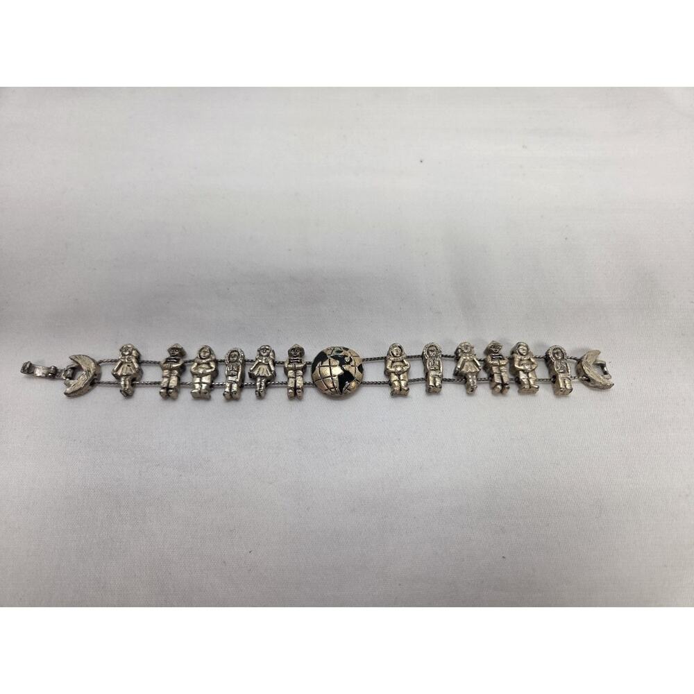 Vintage‎ Silver Tone Charm Bracelet with Children Box Closure…